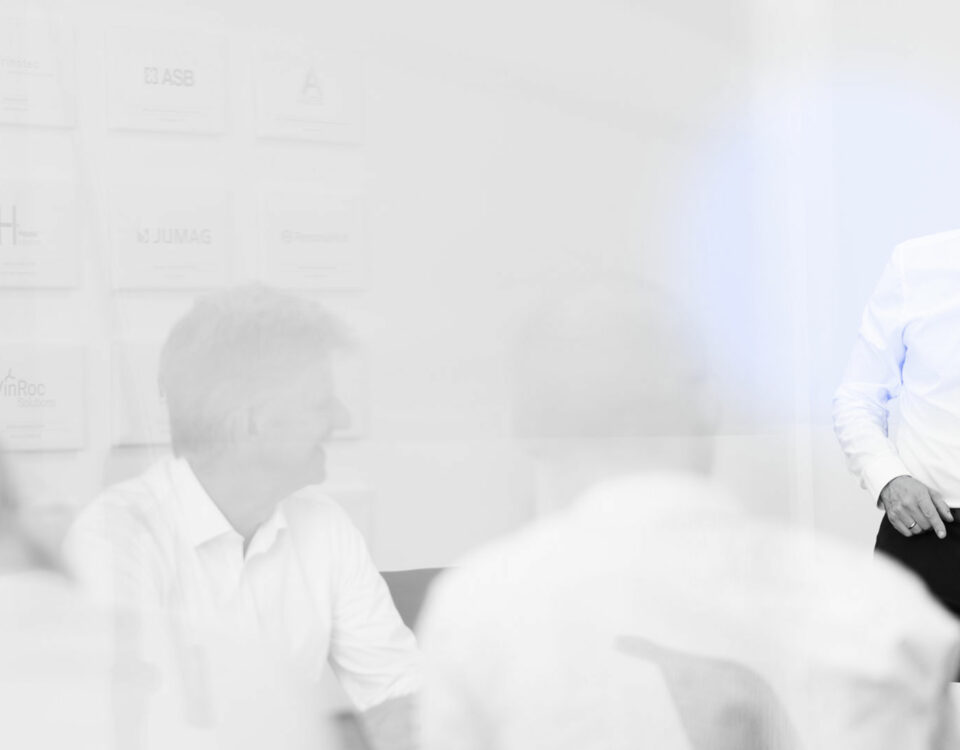 Meetingsituation beim Company Builder | Abacus neo in Frankenthal